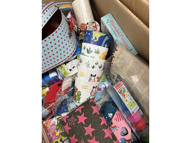 Klein speelgoed - afbeelding 4 van  9