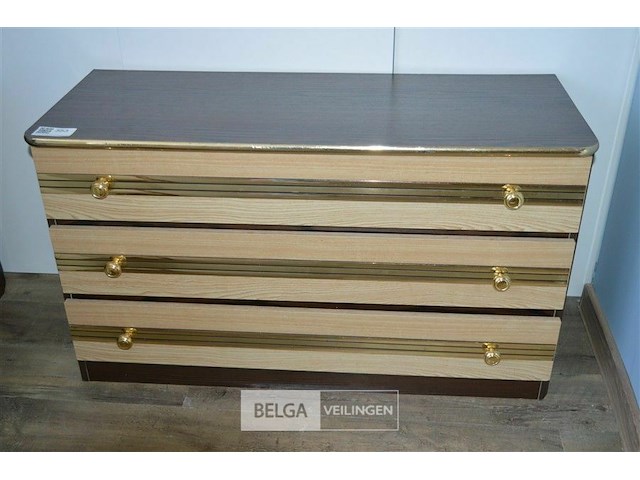 Kleine dressoirkast - afbeelding 1 van  3