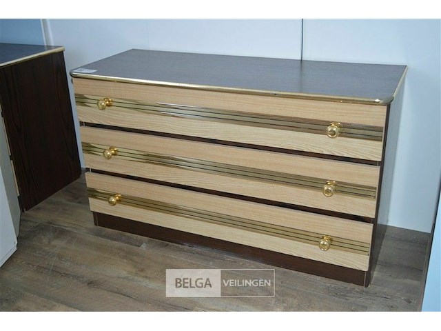 Kleine dressoirkast - afbeelding 3 van  3