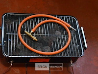 Kleine gas bbq met lava stenen - afbeelding 2 van  3