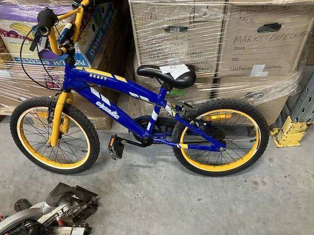 Kleine kinderfiets - afbeelding 1 van  3