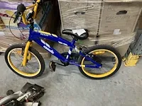 Kleine kinderfiets - afbeelding 1 van  3