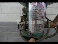 Kleine kolomboormachine, perel slijpbank - afbeelding 8 van  10