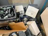 Kleine partij diverse bouwmaterialen, elektrotoebehoren en pictogramborden - afbeelding 18 van  26
