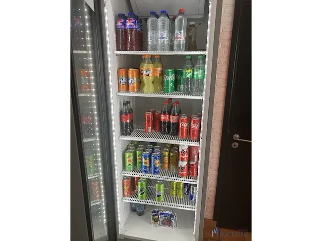 Kleine partij diverse dranken en bieren - afbeelding 1 van  2