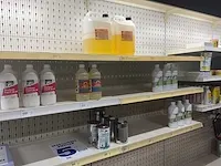 Kleine partij reinigingsproducten - afbeelding 1 van  8