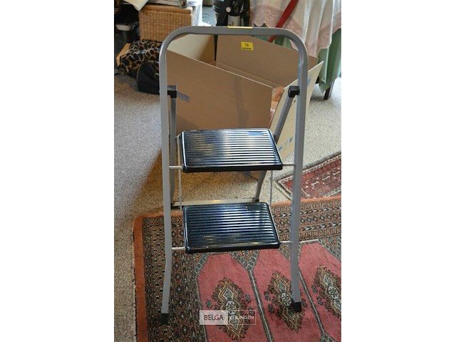 Kleine trapladder - afbeelding 2 van  2