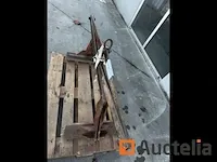 Klem voor betonblokken - afbeelding 1 van  3