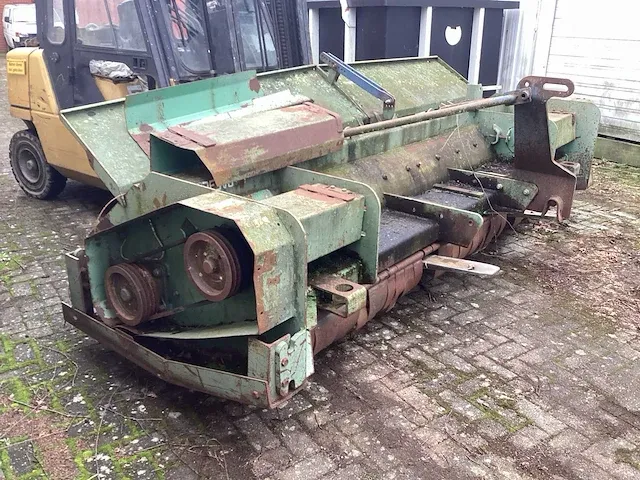 Klepelmaaier grasmaaier - afbeelding 2 van  4