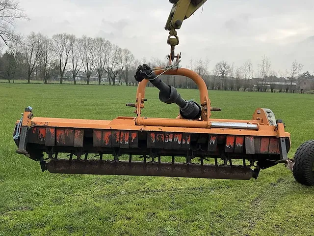 Klepelmaaier - afbeelding 1 van  10