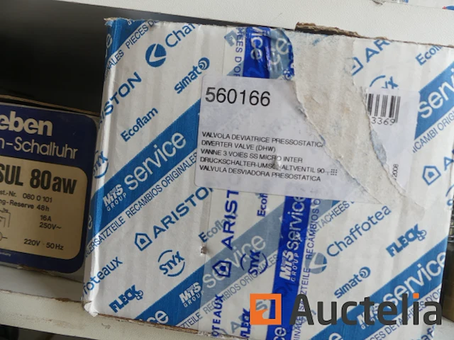 Kleppen en fittingen, accessoires voor olietanks, bevestigingsmiddelen, enz. - afbeelding 2 van  19