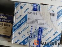 Kleppen en fittingen, accessoires voor olietanks, bevestigingsmiddelen, enz. - afbeelding 2 van  19