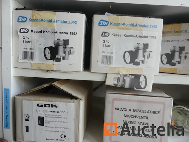 Kleppen en fittingen, accessoires voor olietanks, bevestigingsmiddelen, enz. - afbeelding 16 van  19