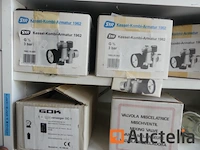 Kleppen en fittingen, accessoires voor olietanks, bevestigingsmiddelen, enz. - afbeelding 16 van  19