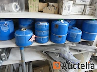 Kleppen en fittingen, accessoires voor olietanks, bevestigingsmiddelen, enz. - afbeelding 18 van  19