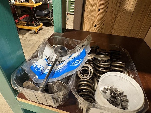 Kleppen en veren 924 - afbeelding 1 van  5