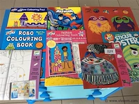 Kleurboeken + stickers - afbeelding 1 van  3