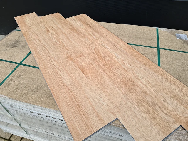 Klik pvc beige 5mm met geïntegreerde ondervloer - 44,48 m2 - afbeelding 1 van  2