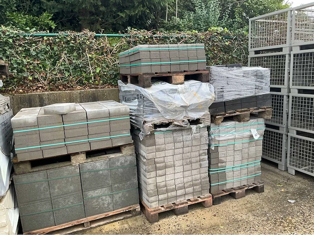 Klinkers-dallen-boordstenen (2542x) - afbeelding 2 van  4