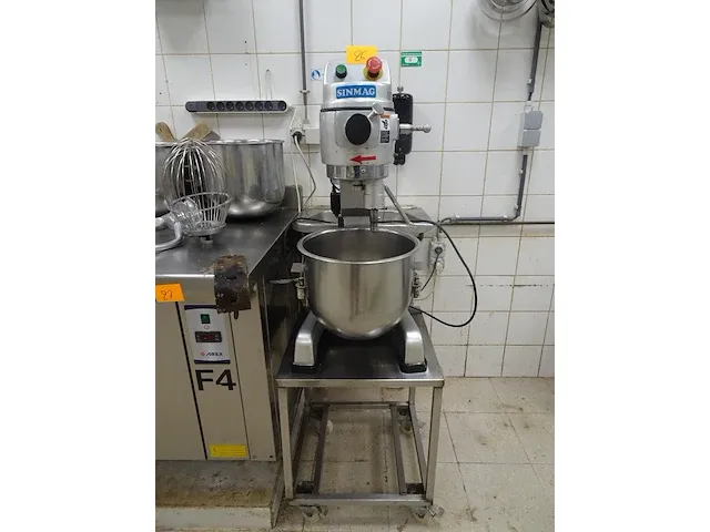 Klopper/menger sinmag - afbeelding 1 van  4