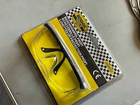 Klusmateriaal pakket: slijpschijven, brillen, bits & organizer - afbeelding 2 van  5