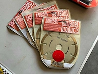 Klusmateriaal pakket: slijpschijven, brillen, bits & organizer - afbeelding 3 van  5
