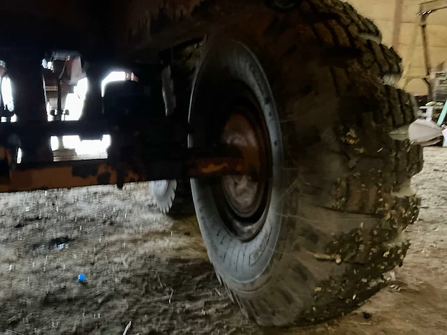 Knalpik d12 dumper - afbeelding 15 van  25