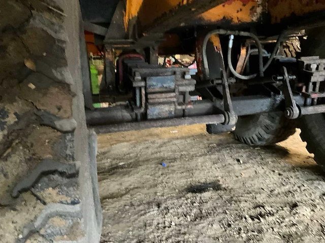 Knalpik d12 dumper - afbeelding 25 van  25