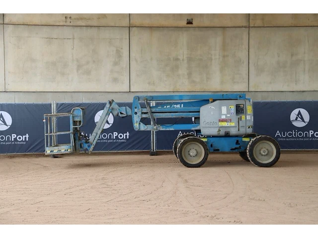 Knikarmhoogwerker genie z-45/25 diesel 14.07m 2008 - afbeelding 1 van  1