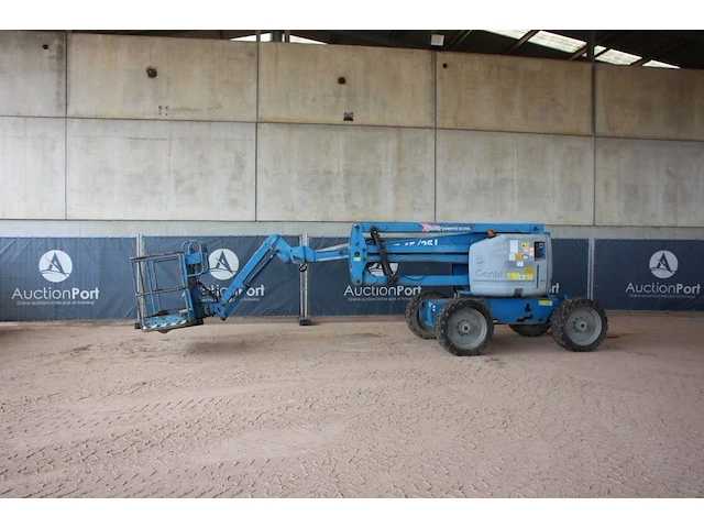 Knikarmhoogwerker genie z-45/25j diesel 15.86m 2004 - afbeelding 1 van  1