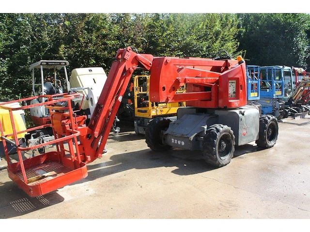 Knikarmhoogwerker haulotte ha12px diesel 230kg 12m 2006 - afbeelding 1 van  1