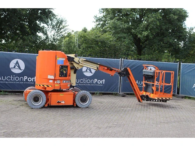 Knikarmhoogwerker jlg e300ajp elektrisch 11.0m 2012 - afbeelding 1 van  1
