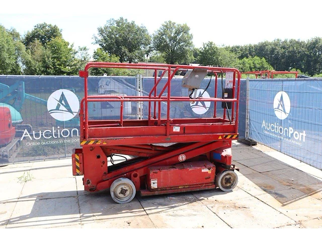Knikarmhoogwerker upright 101000-021 elektrisch 8.1m 2001 - afbeelding 1 van  1