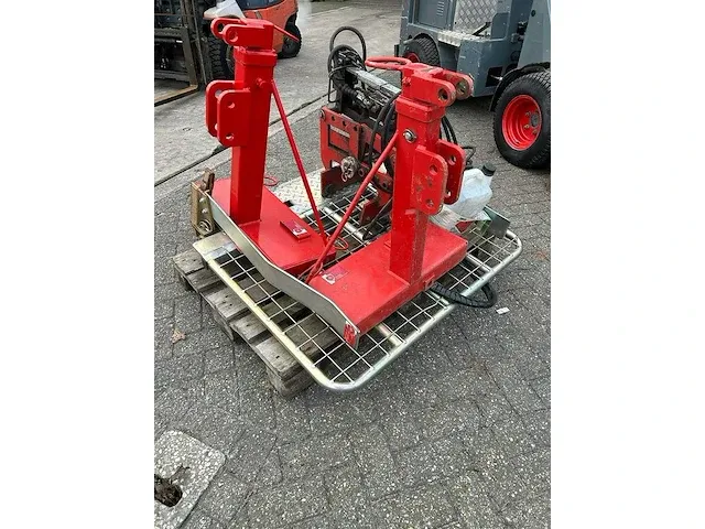 Knikmops - 100 - shovel - afbeelding 8 van  11