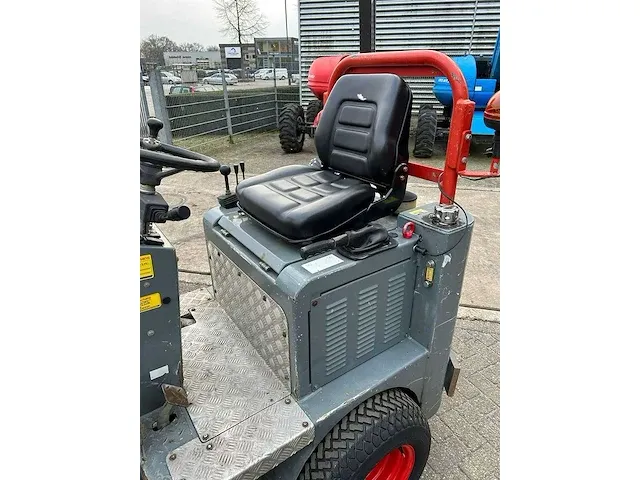 Knikmops - 100 - shovel - afbeelding 11 van  11