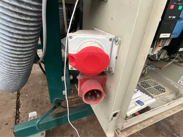 Knip en steksnijmachine geautomatiseerd willems engineering willtrim 5000 - afbeelding 28 van  29