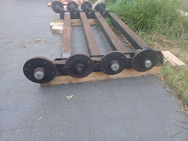 Knott as (4x) (4x) - afbeelding 3 van  6