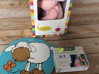Knuffel - afbeelding 1 van  3
