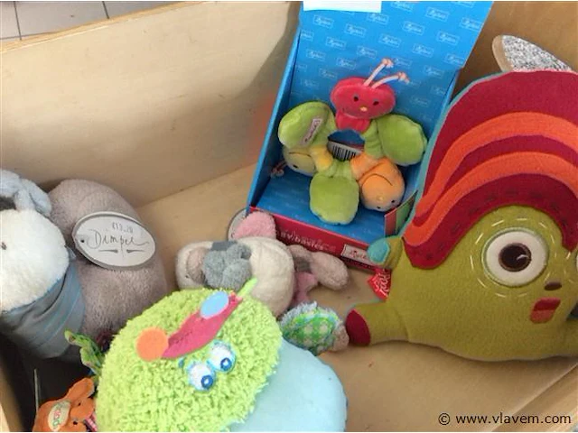 Knuffels + bak - afbeelding 2 van  3