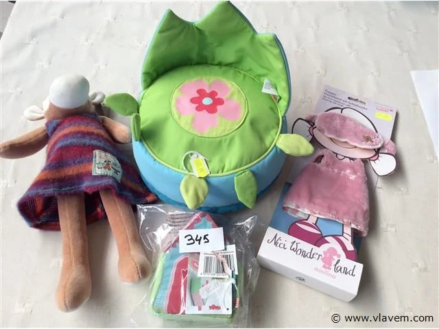 Knuffels divers - afbeelding 1 van  3