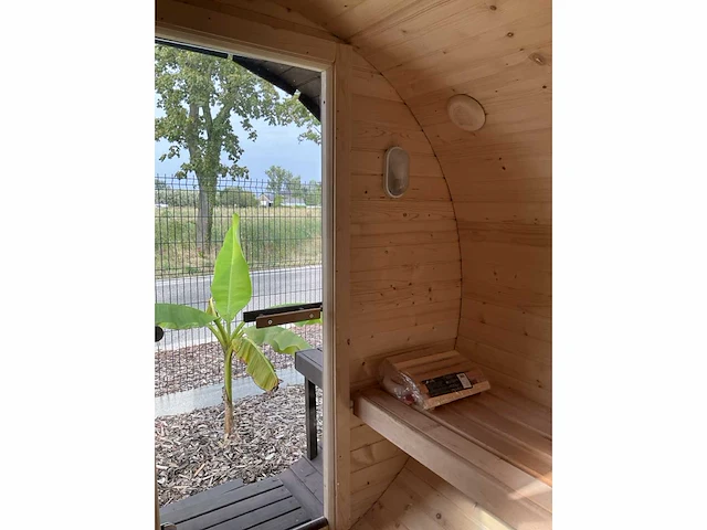 Koba buiten sauna - saunabarrel 2,5x2,25m - afbeelding 3 van  27