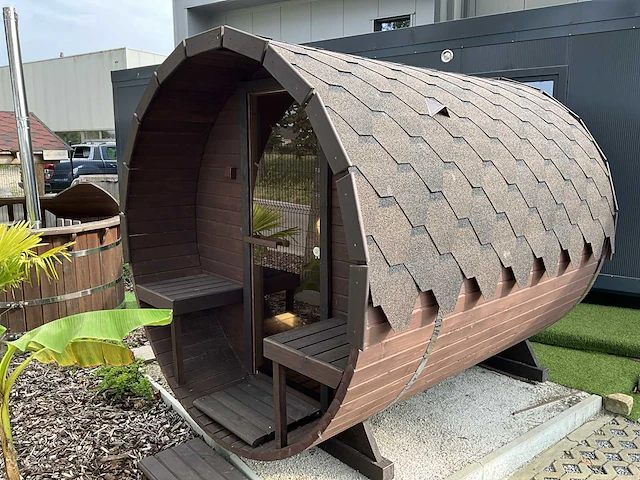 Koba buiten sauna - saunabarrel 2,5x2,25m - afbeelding 16 van  27