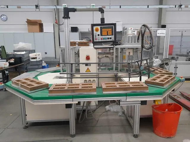 Koch blister caroucel - afbeelding 2 van  9