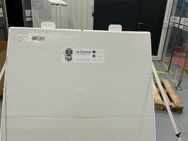 Koelbox inhoud 240 liter met koelementen - afbeelding 3 van  6