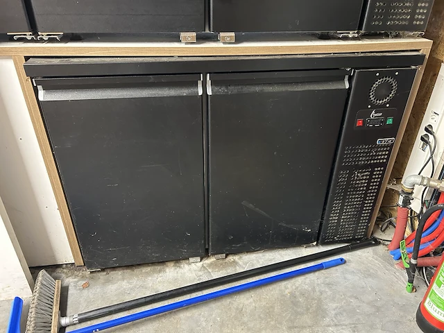 Koeling - doorgeeffrigo 138x96cm bj 2020 - afbeelding 2 van  4