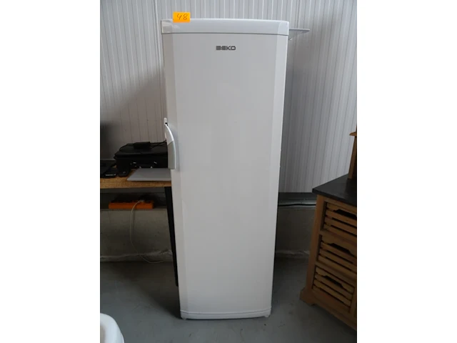 Koelkast beko - afbeelding 1 van  4