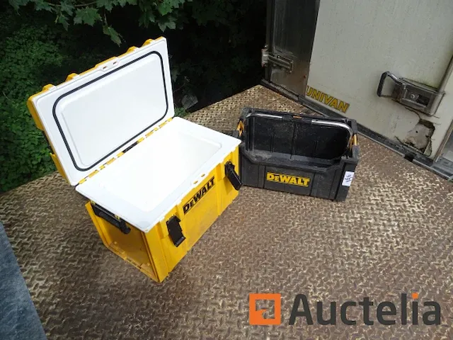 Koelkast dewalt 25 qt box, dewalt gereedschapshouder - afbeelding 1 van  6