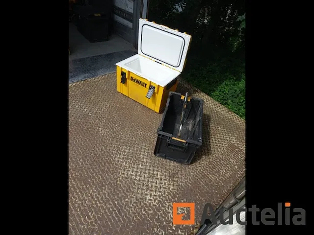 Koelkast dewalt 25 qt box, dewalt gereedschapshouder - afbeelding 5 van  6