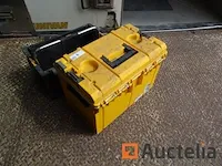 Koelkast dewalt 25 qt box, dewalt gereedschapshouder - afbeelding 6 van  6