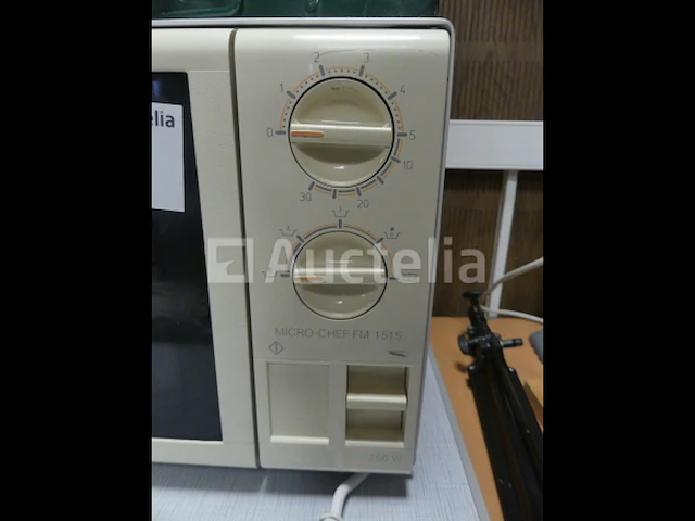 Koelkast en magnetron - afbeelding 2 van  6